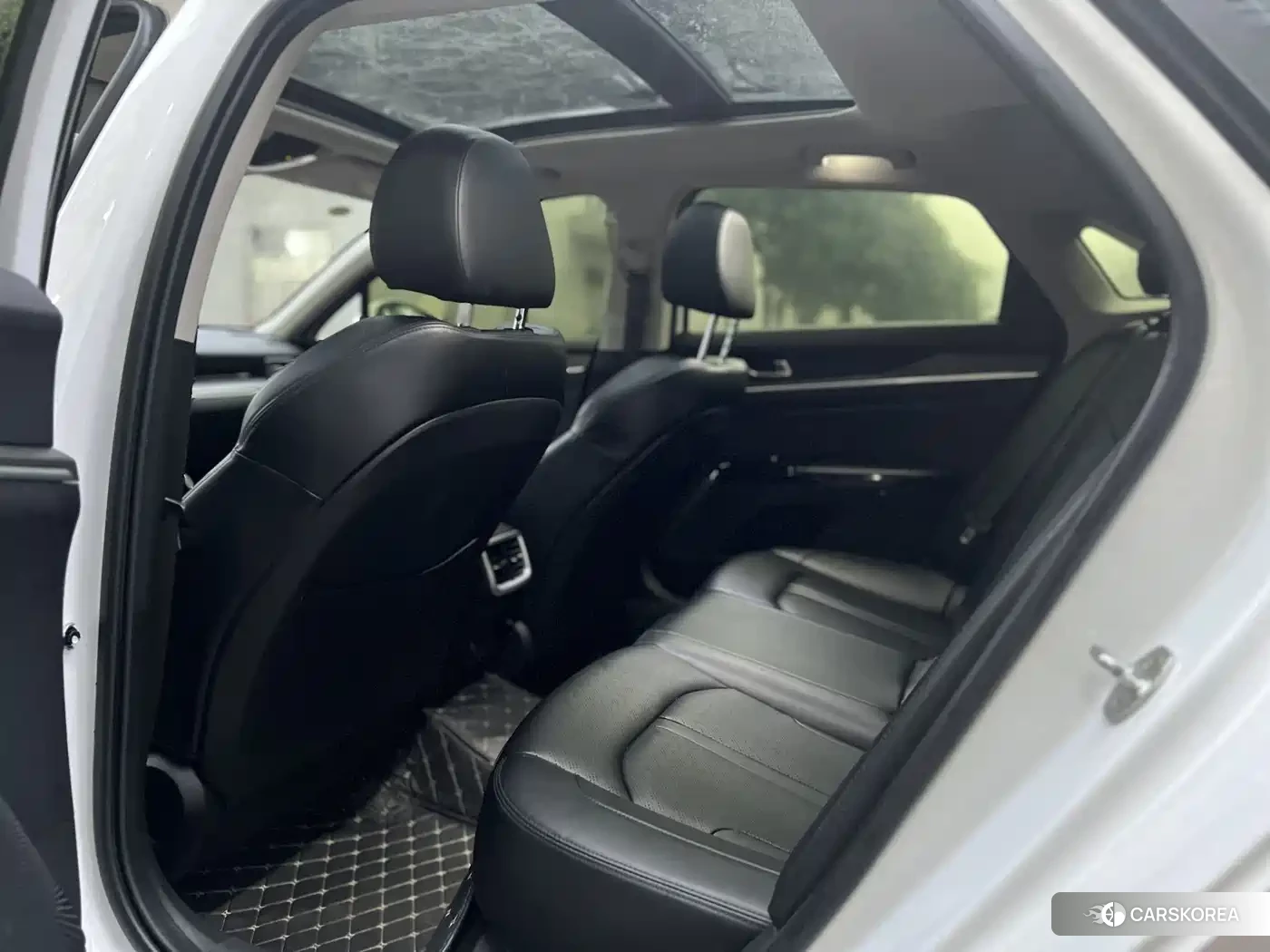 Kia K5 2021 Белый из Китая, фото 6