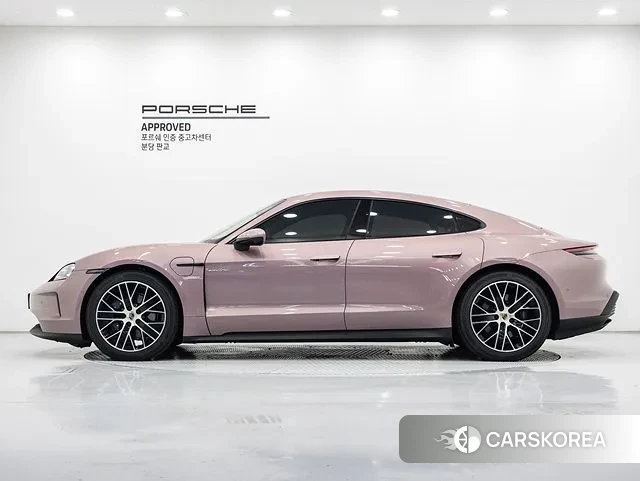 Porsche Taycan id 3185103 из Кореи 15