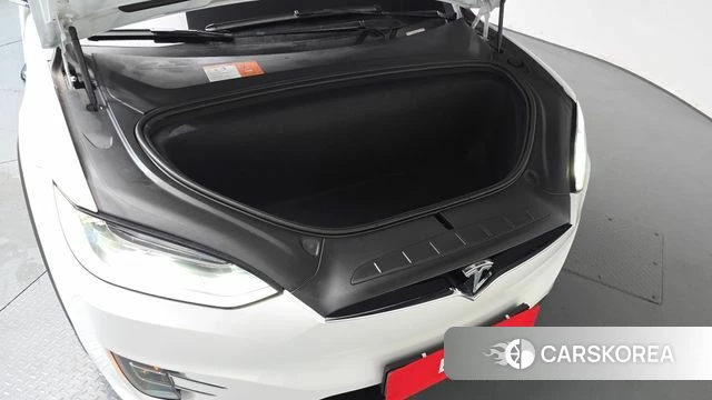 Tesla Model X id 4390372 из Кореи 29