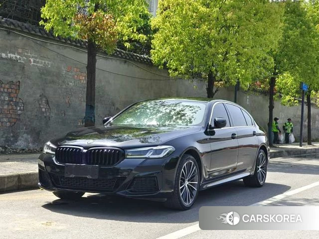 BMW 5 series 2022 Черный из Китая, фото 6