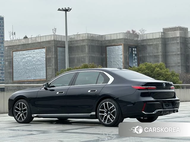 BMW 7 series id 4212638 из Китая 14