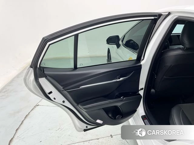 Toyota Camry id 4261305 из Китая 24
