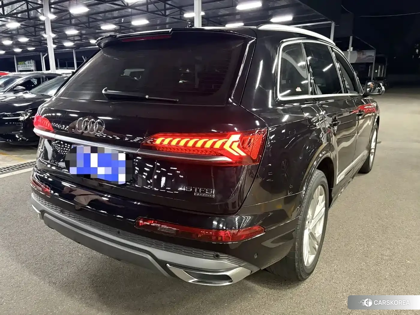 Audi Q7 2021 Черный из Китая, фото 6