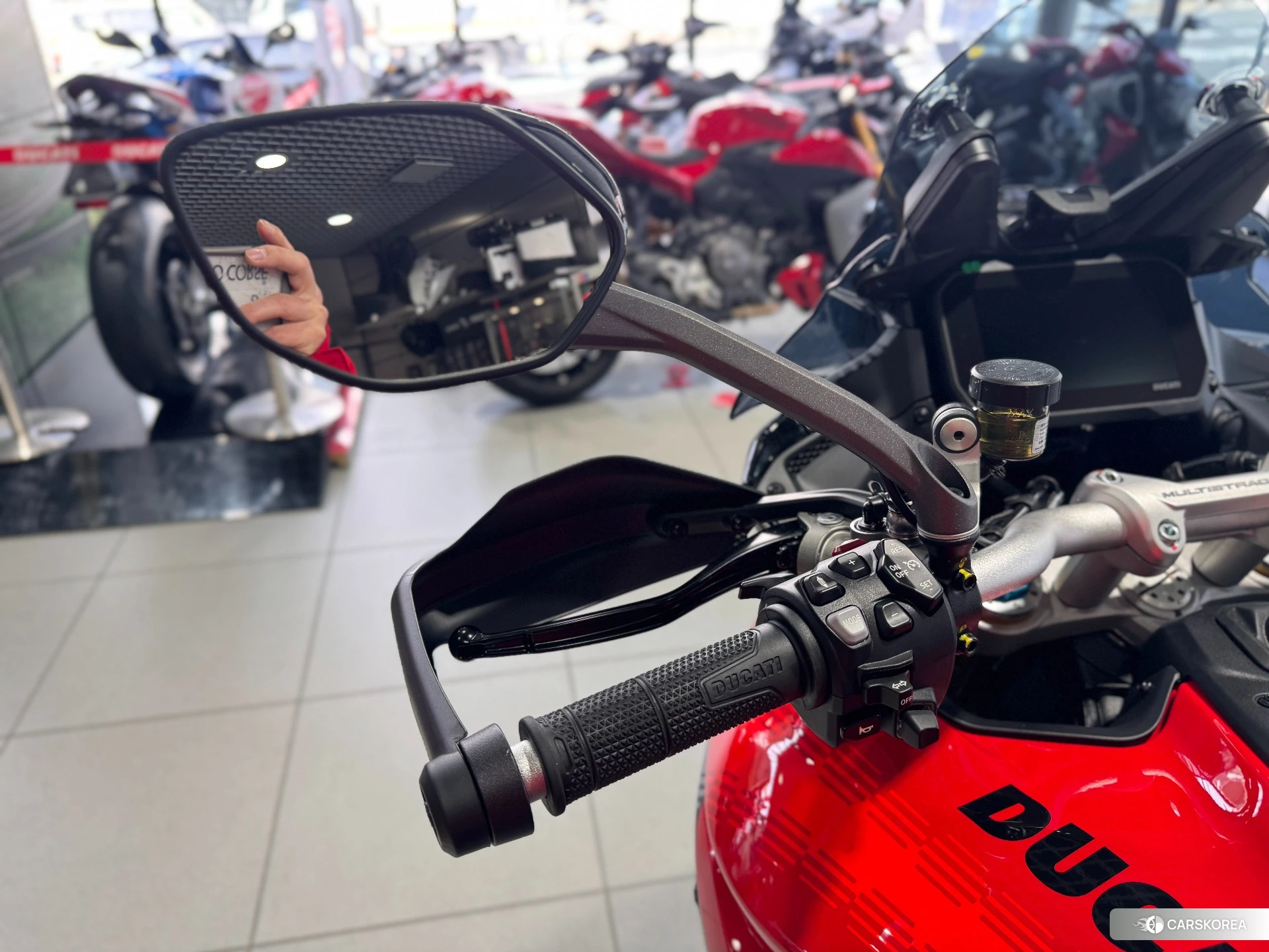 Проданный Ducati MULTISTRADA V4 PP id 4348175 из Японии, фото 18