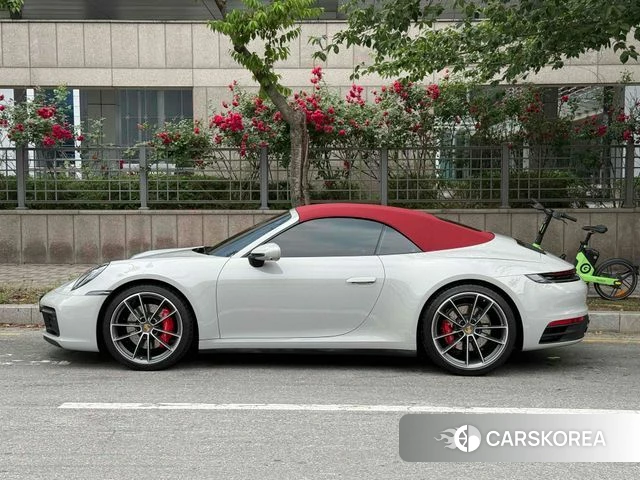 Porsche 911(992) id 4408536 из Кореи 16
