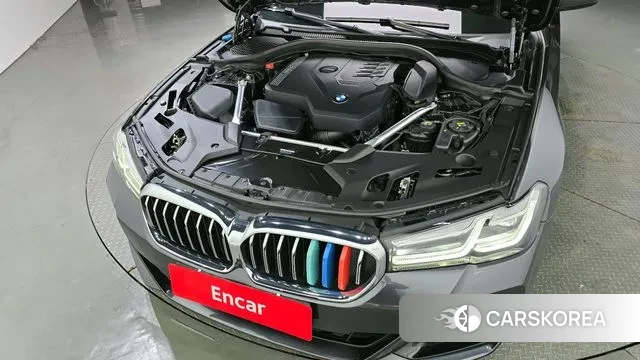 BMW 5 Series (G30) id 3032340 из Кореи 16