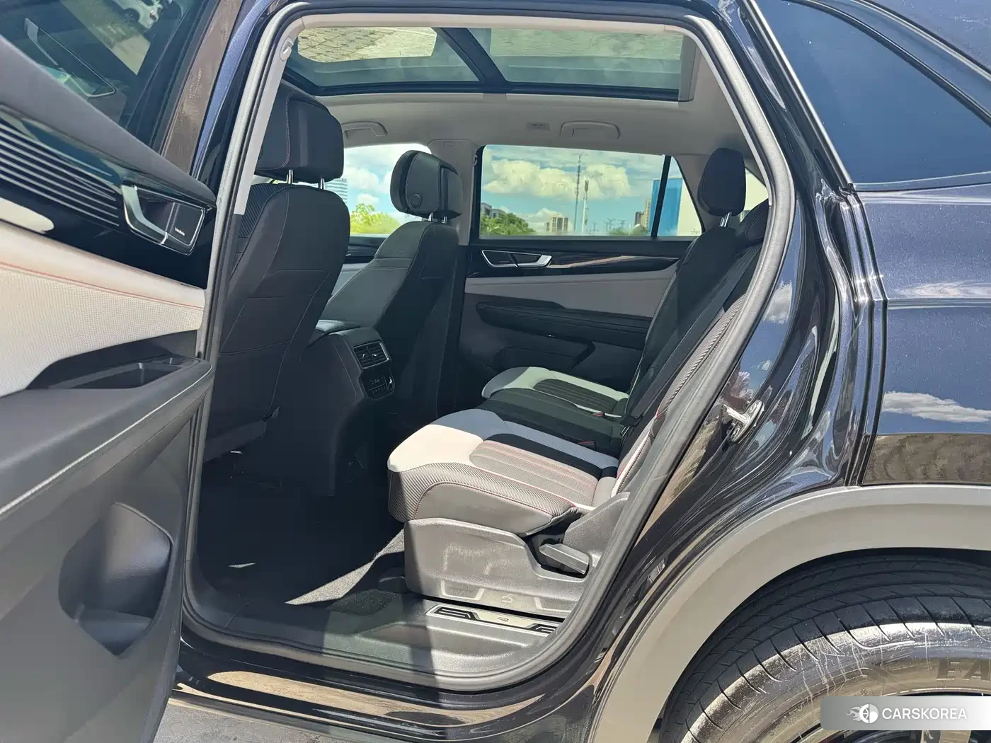 Volkswagen Touareg id 4599673 из Китая 7