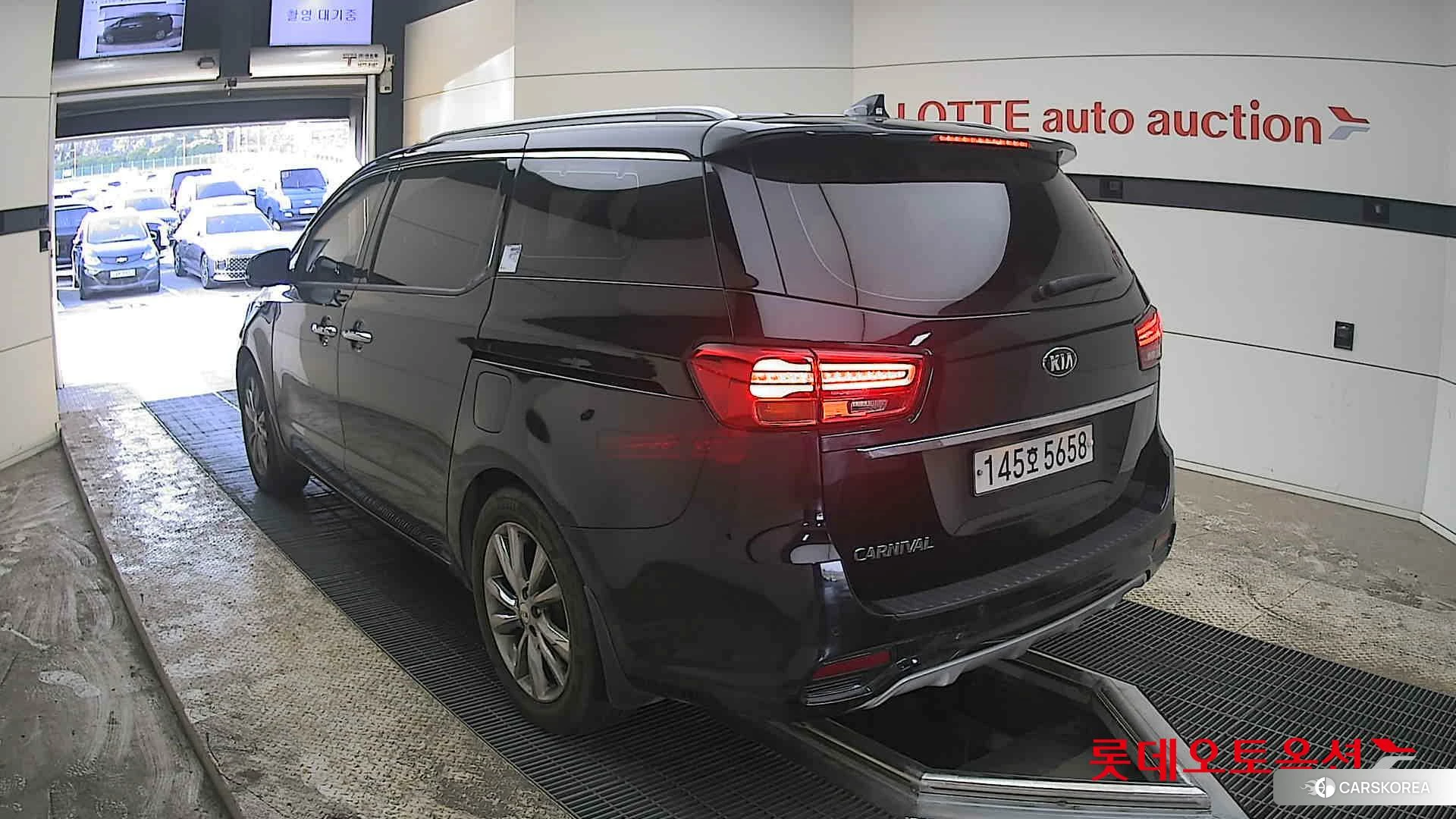 Kia Carnival id 3882157 из Кореи 33