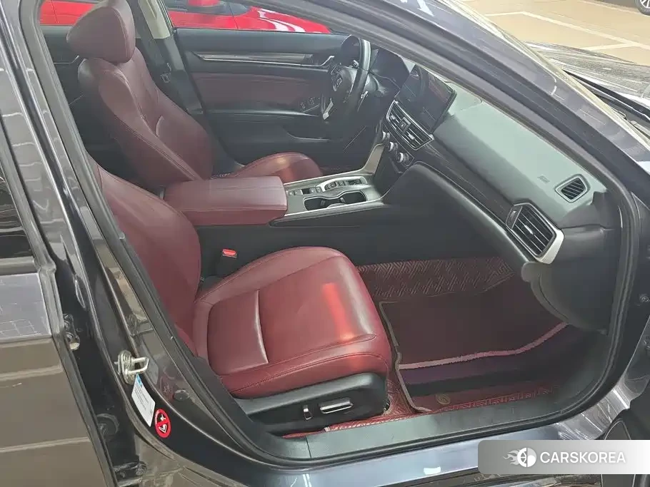 Honda Accord id 4570420 из Китая 12