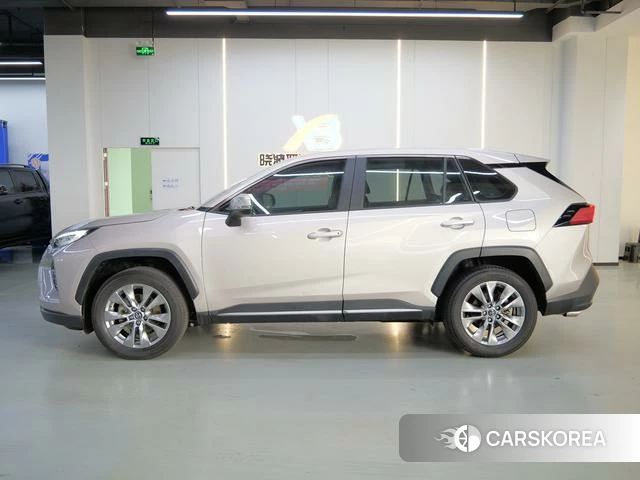 Toyota Wilanda id 4220602 из Китая 14