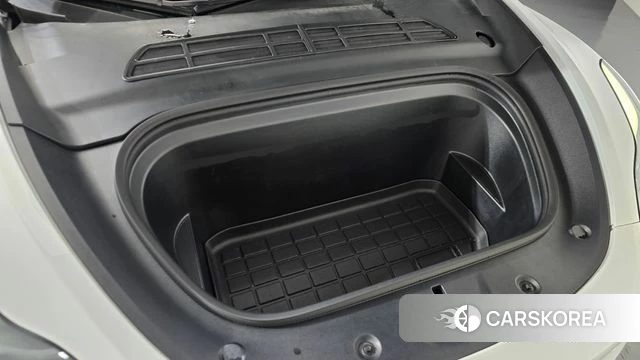 Tesla Model Y id 4549058 из Кореи 30