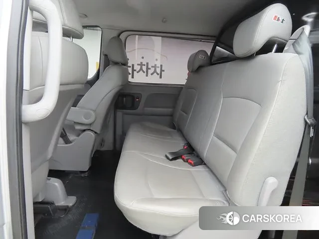 Hyundai The New Grand Starex id 3621975 из Кореи 16