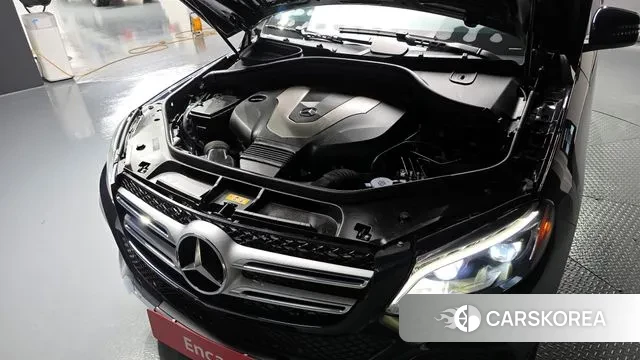 Mercedes-Benz GLE - Class W166 id 3024568 из Кореи 16