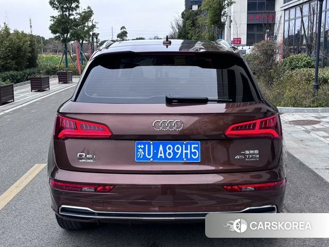 Audi Q5L id 4241417 из Китая 9