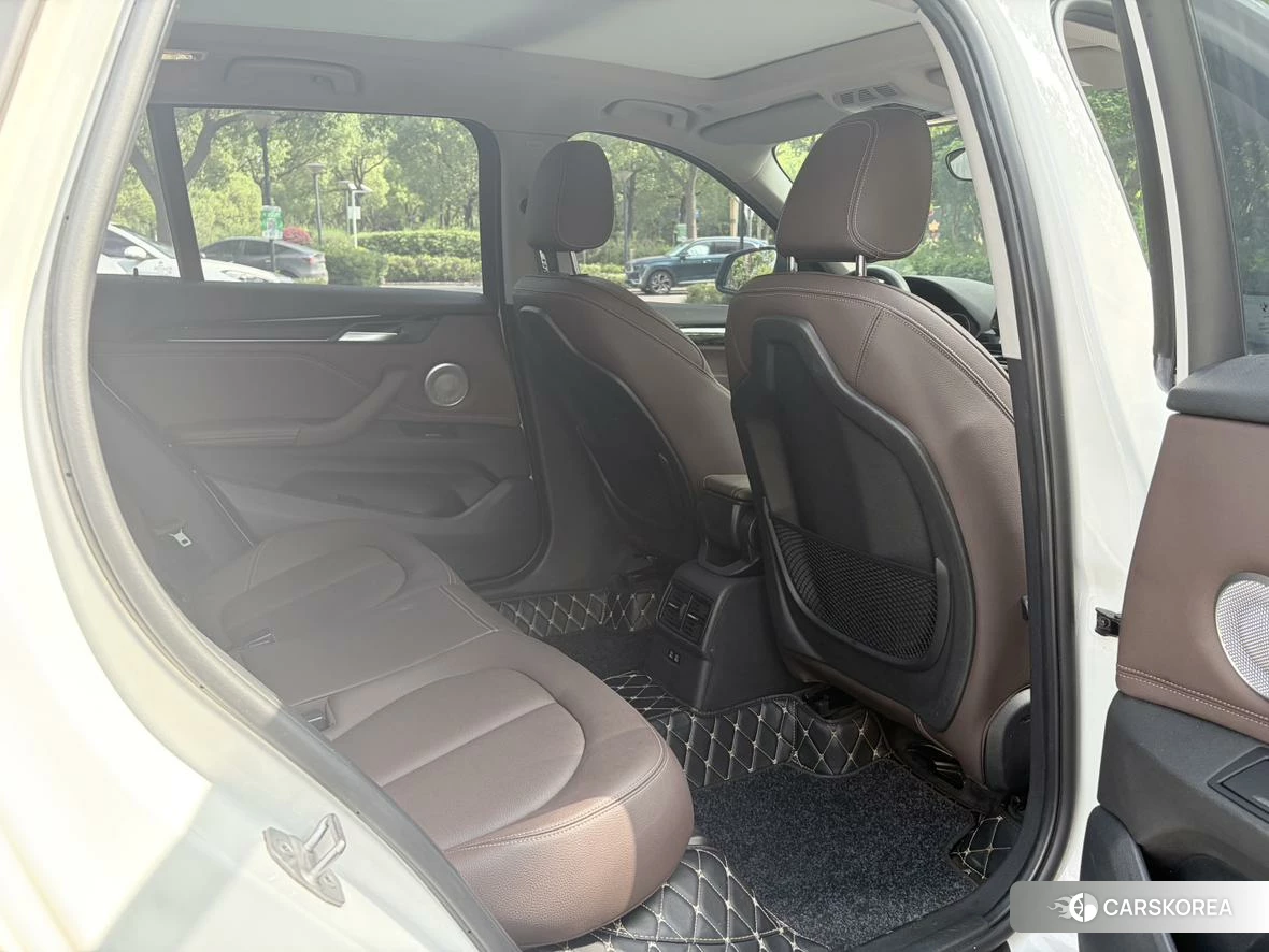 BMW X1 id 4454488 из Китая 9