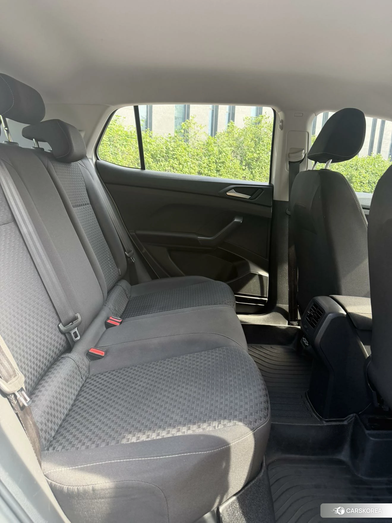 Volkswagen Exploring the shadow id 4498717 из Китая 7