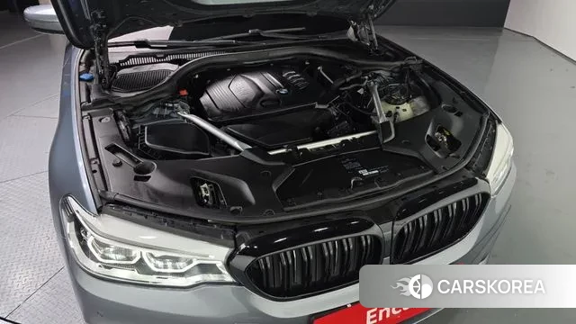 BMW 5 Series (G30) id 3574241 из Кореи 16