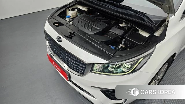Kia The New Carnival id 4430379 из Кореи 16
