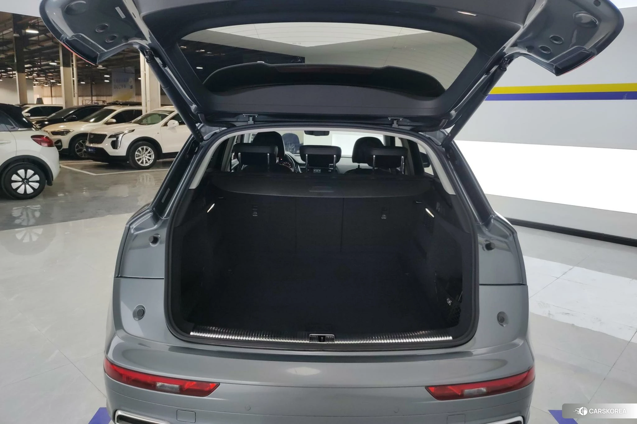 Audi Q5L id 4452445 из Китая 13