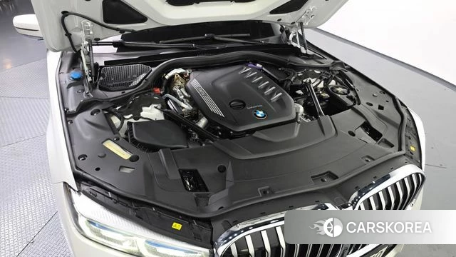 BMW 7 Series (G11) id 4201909 из Кореи 30