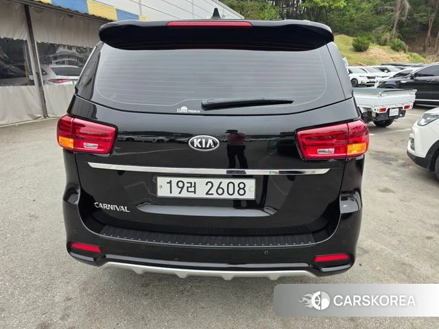 Kia The New Carnival id 4255202 из Кореи 16