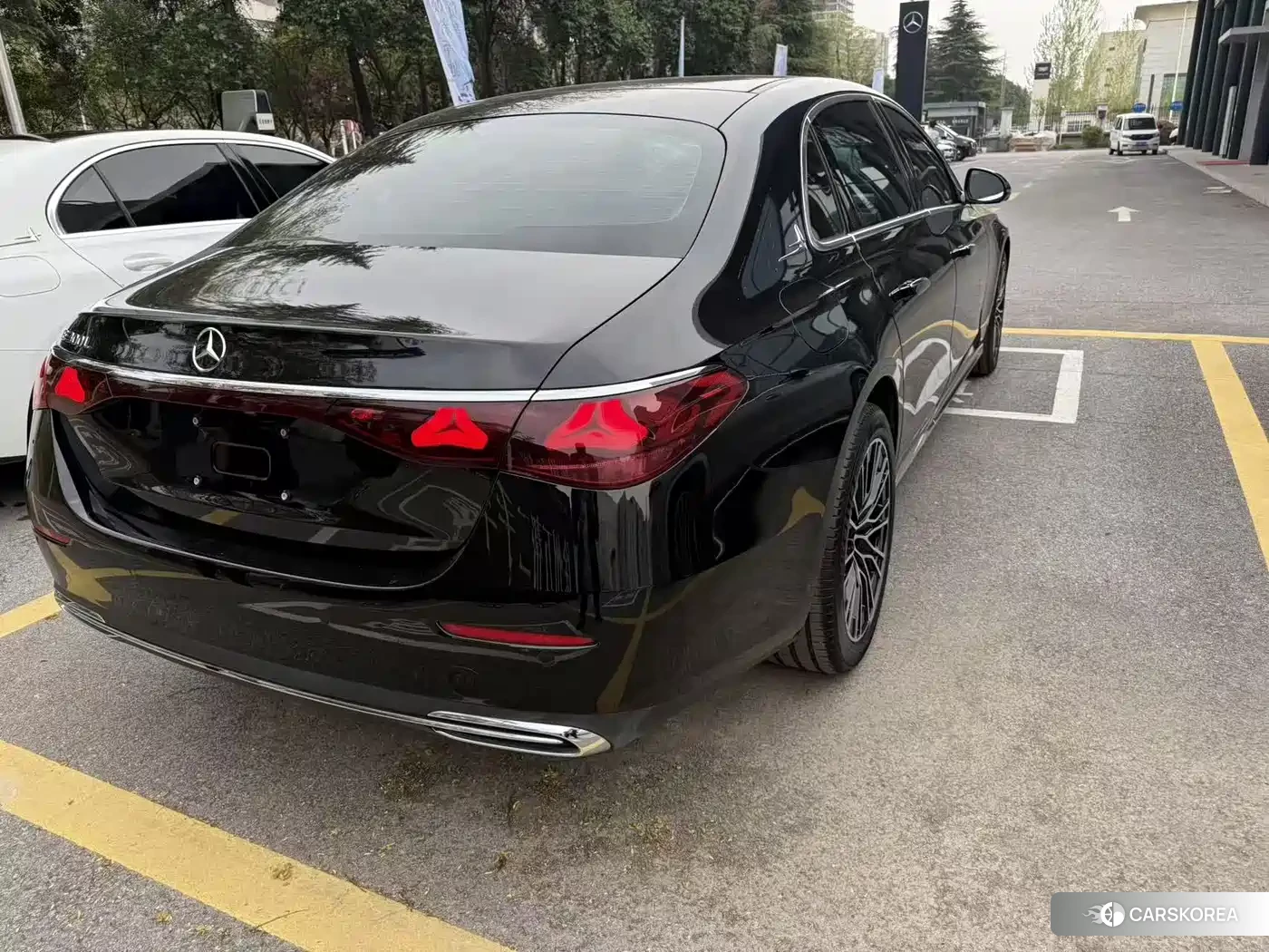 Mercedes-Benz E-Class 2025 Черный из Китая, фото 6