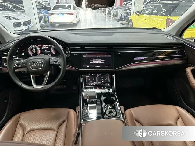 Audi Q7 2024 Черный из Китая, фото 6