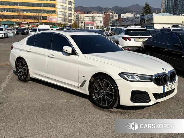 BMW 5 Series (G30) id 3522489 из Кореи 16