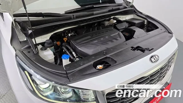 Kia The New Carnival id 2860621 из Кореи 16