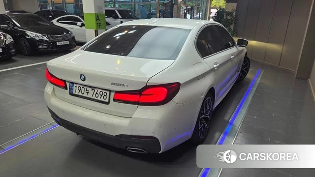 BMW 5 Series (G30) id 4429157 из Кореи 16