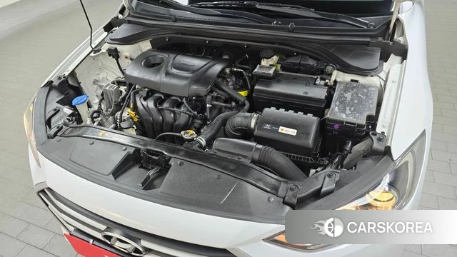 Hyundai Avante AD id 3845998 из Кореи 16