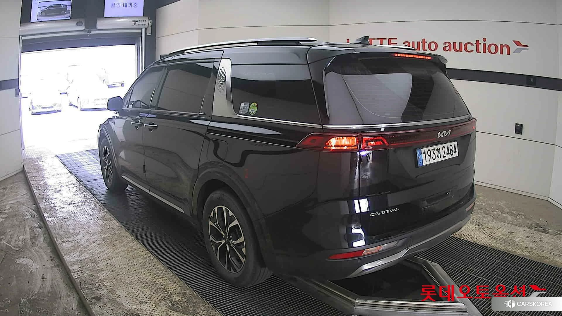 Kia Carnival id 3888402 из Кореи 34