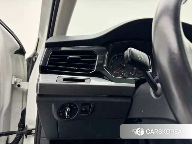 Volkswagen Bora id 4253597 из Китая 24