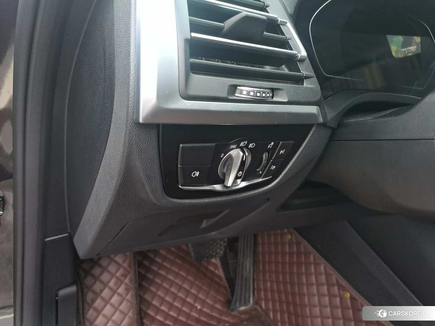BMW X3 id 4504920 из Китая 17