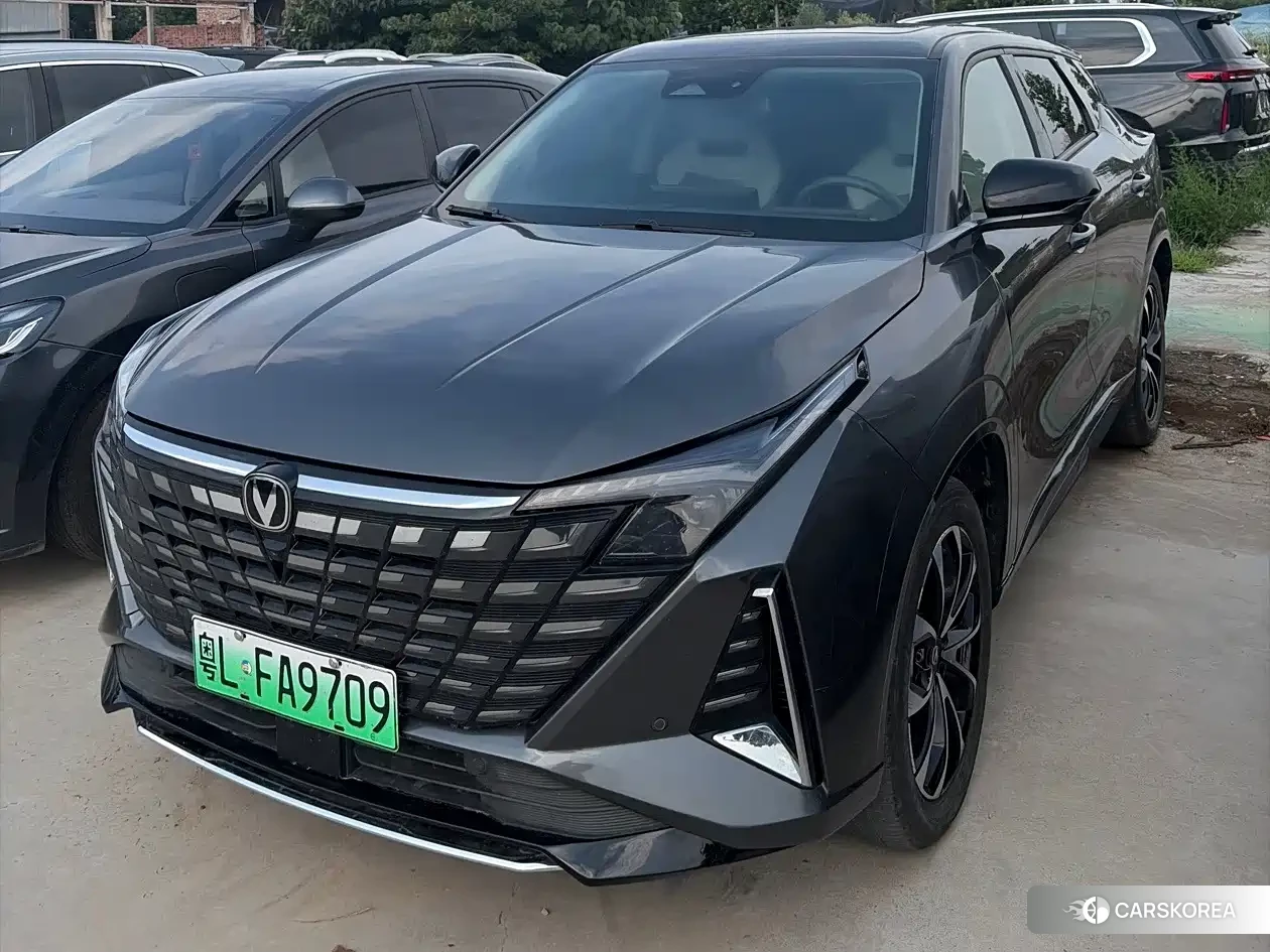 Chang'an UNI-Z New Energy id 4679993 из Китая 7