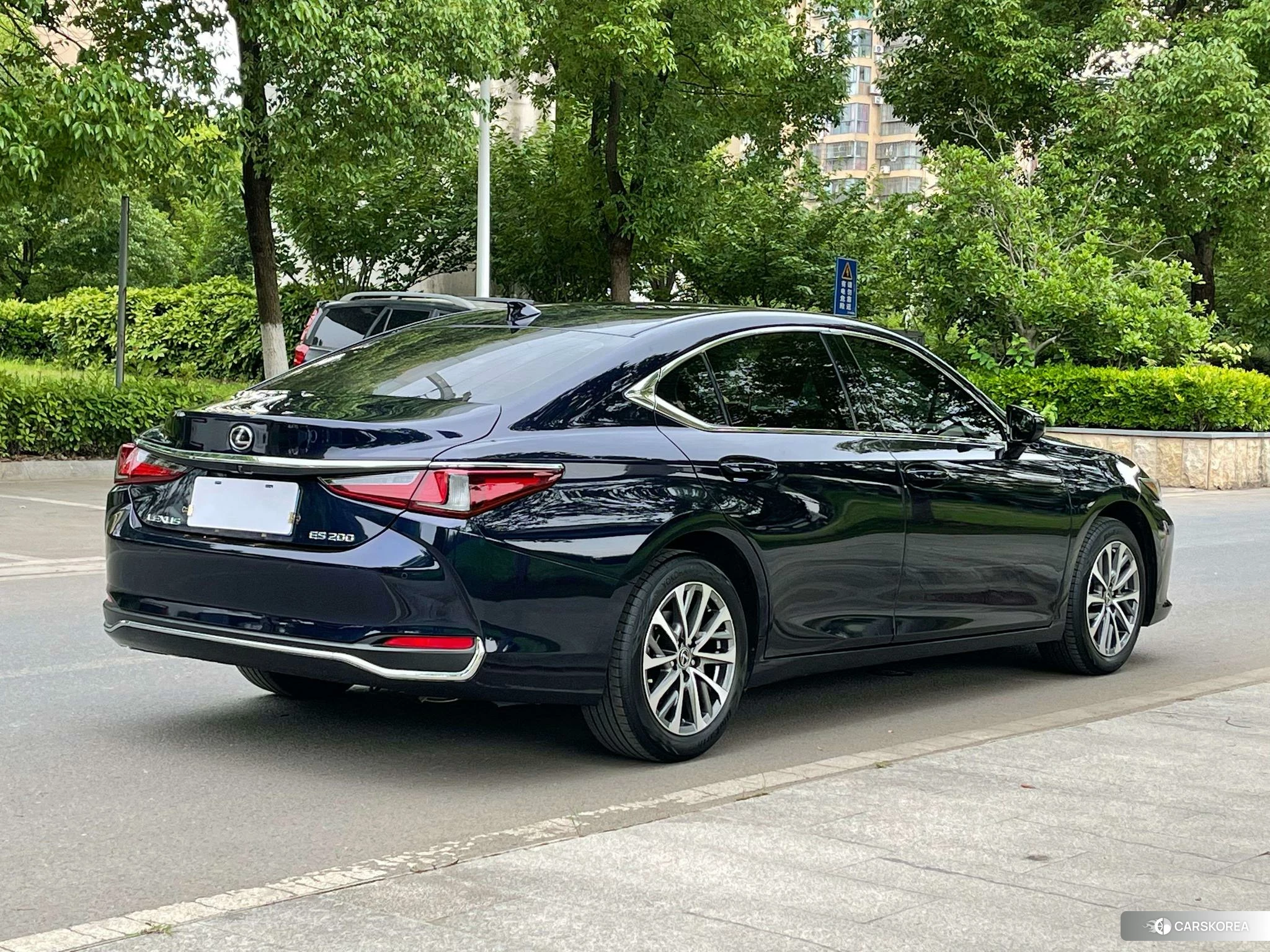 Lexus ES id 4453965 из Китая 16