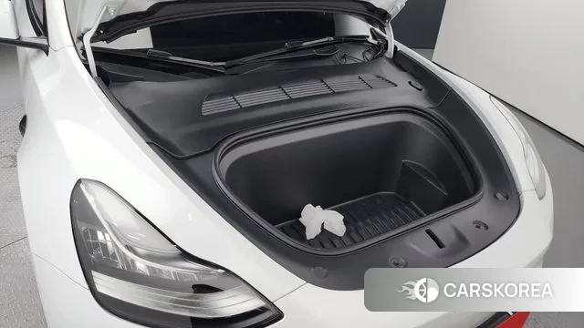 Tesla Model Y id 3032131 из Кореи 16