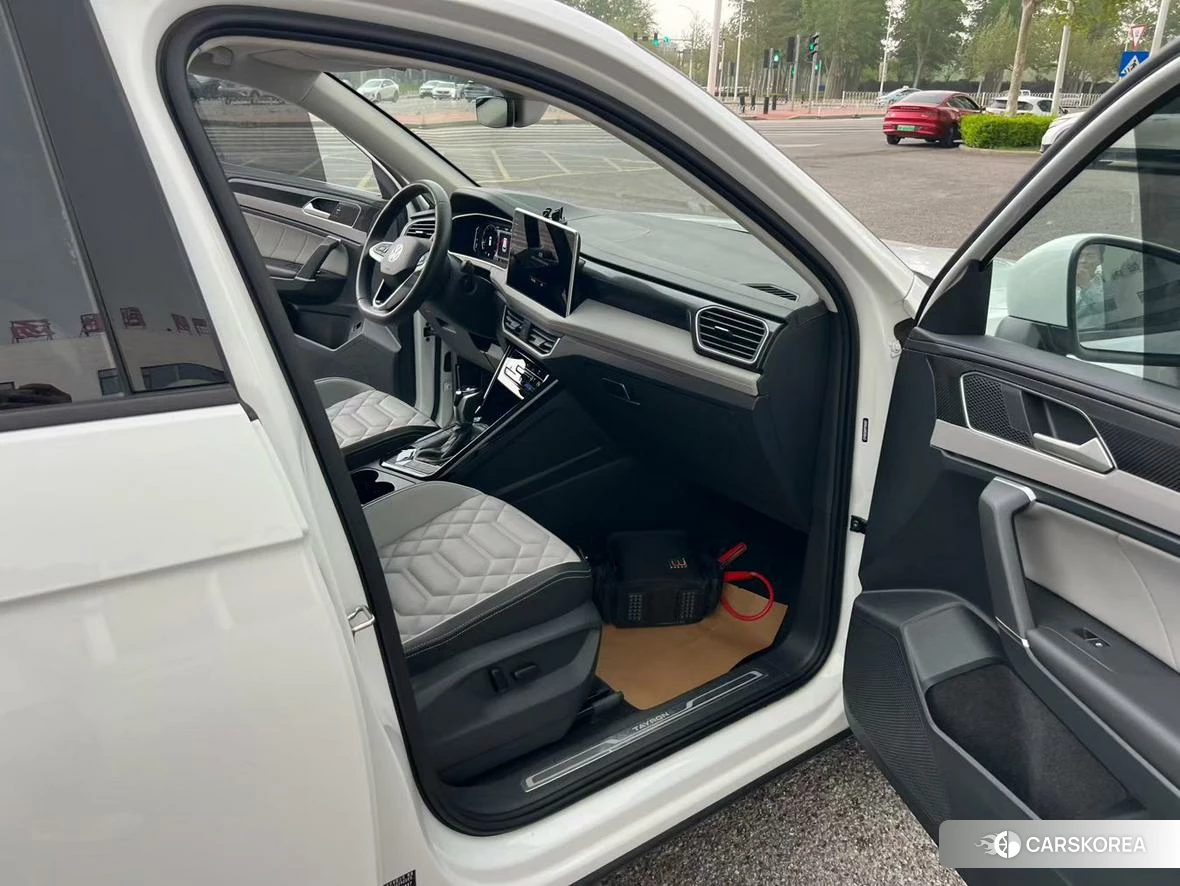 Volkswagen Tanyue 2023 Белый из Китая, фото 6