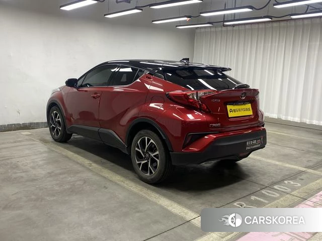 Toyota C-HR id 4253821 из Китая 16