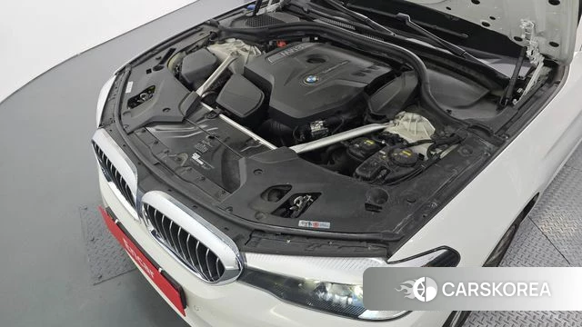 BMW 5 Series (G30) id 4536262 из Кореи 16