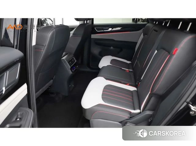 Volkswagen Tourang 2024 Черный из Китая, фото 6