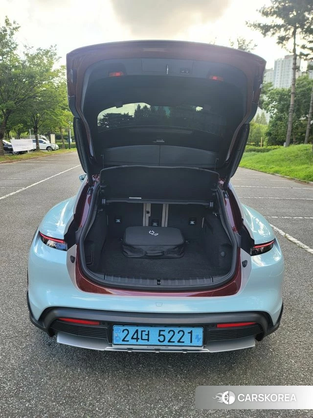 Porsche Taycan id 4585981 из Кореи 16
