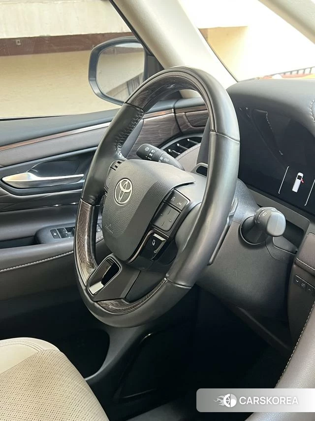 Toyota Elfa id 4394157 из Китая 17