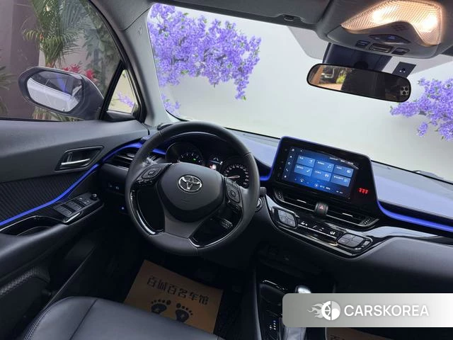 Toyota C-HR id 4348869 из Китая 13