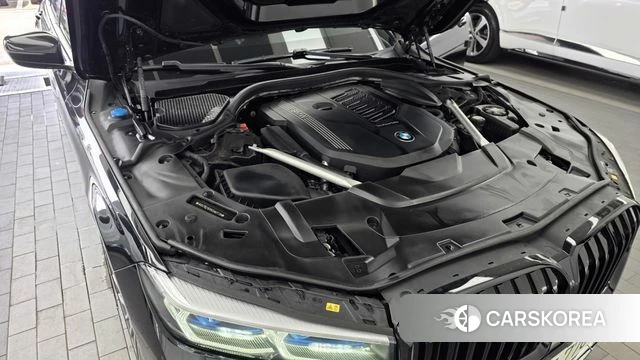 BMW 7 Series (G11) id 4541860 из Кореи 31