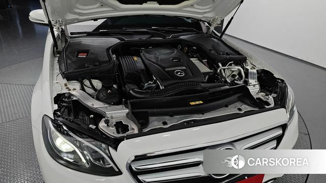 Mercedes-Benz E-Class W213 id 4285921 из Кореи 27