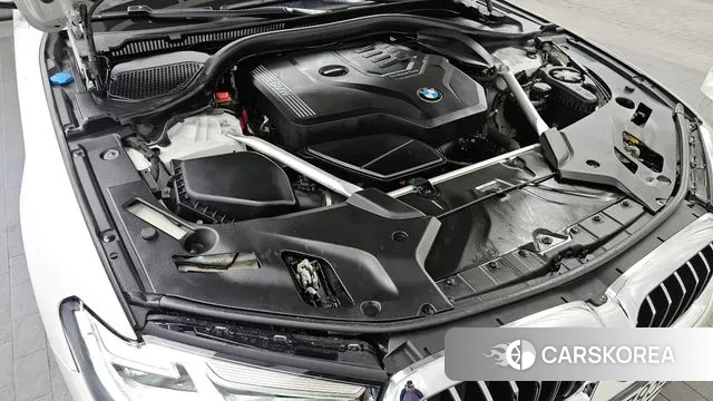 BMW 5 Series (G30) id 3649599 из Кореи 16