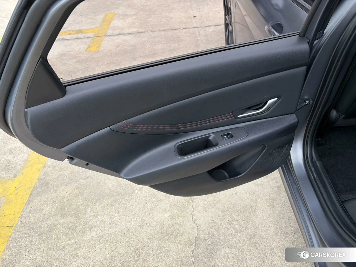 Hyundai Elantra id 4440430 из Китая 15
