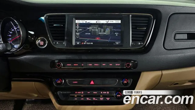 Kia The New Carnival id 2763903 из Кореи 16