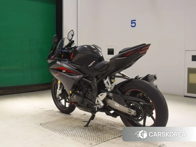 Honda CBR250RR id 4366854 из Японии 6